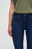 Carey Skinny True Blue